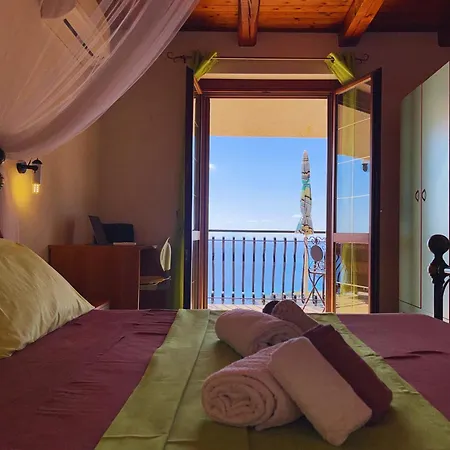 Amazing Sea View With Free Swimming Pool *